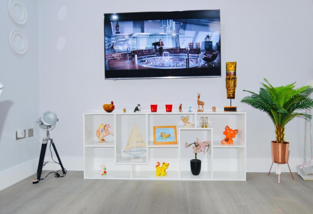 Stylish Central Self Contained Flat By Cozynest Reading Kültér fotó